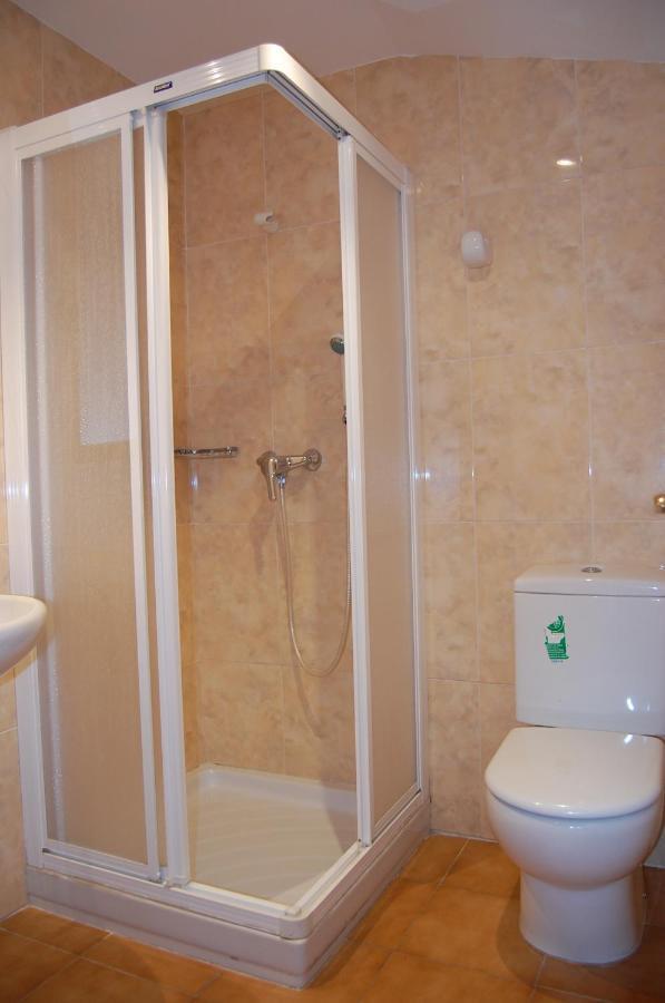Hostal Paris Хака Экстерьер фото